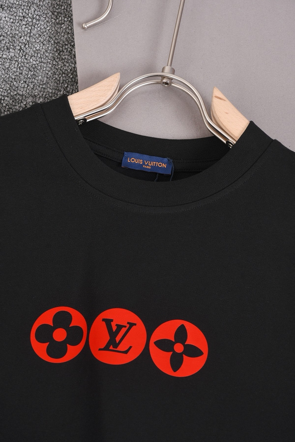 ブランドTシャツ背面デザイン